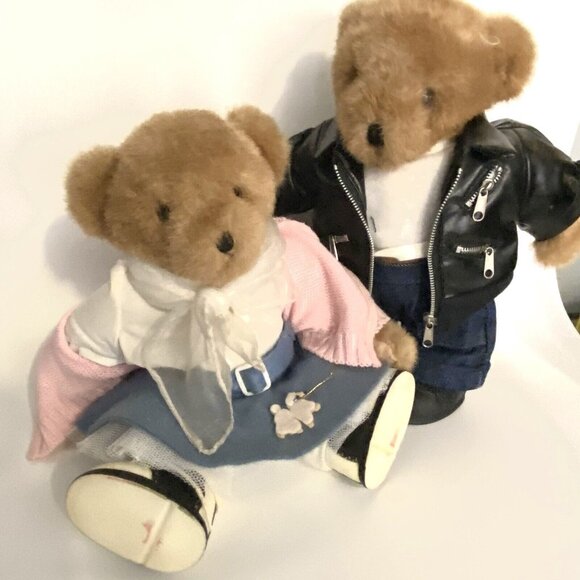 Tenderheart Teddy Bear Couple In 50s Style  Leather Jacket Denim & Poodle Skirt - Picture 1 of 12
